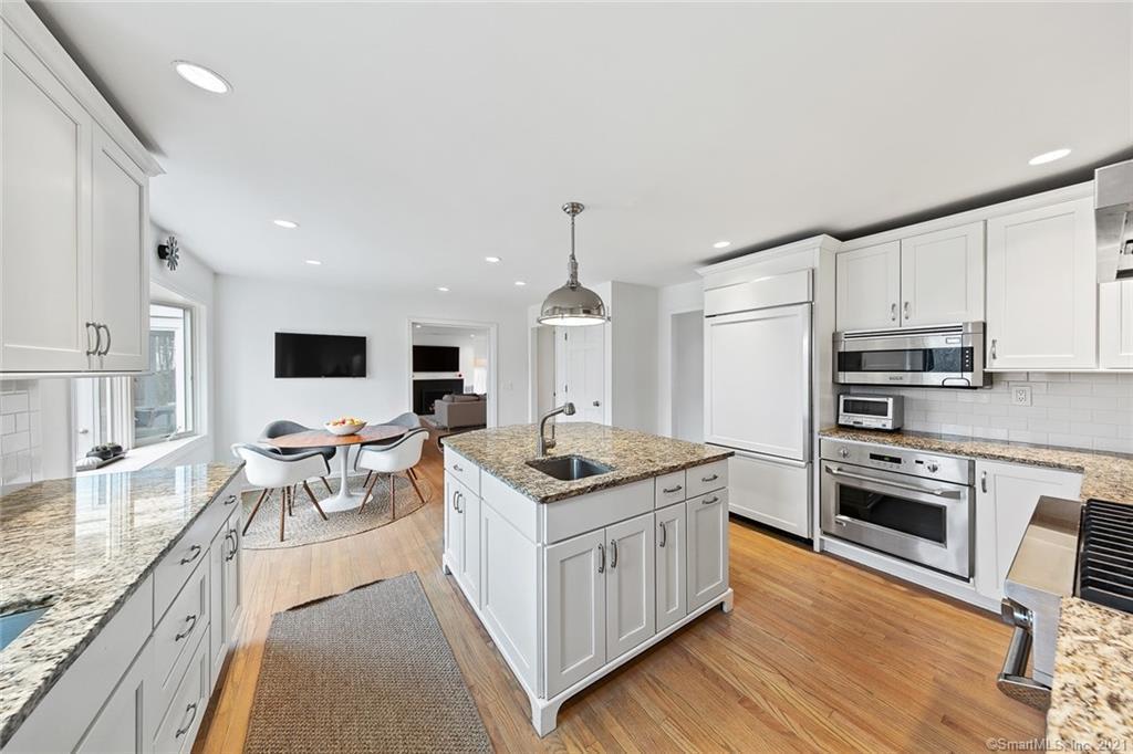 8 Rivard Cres