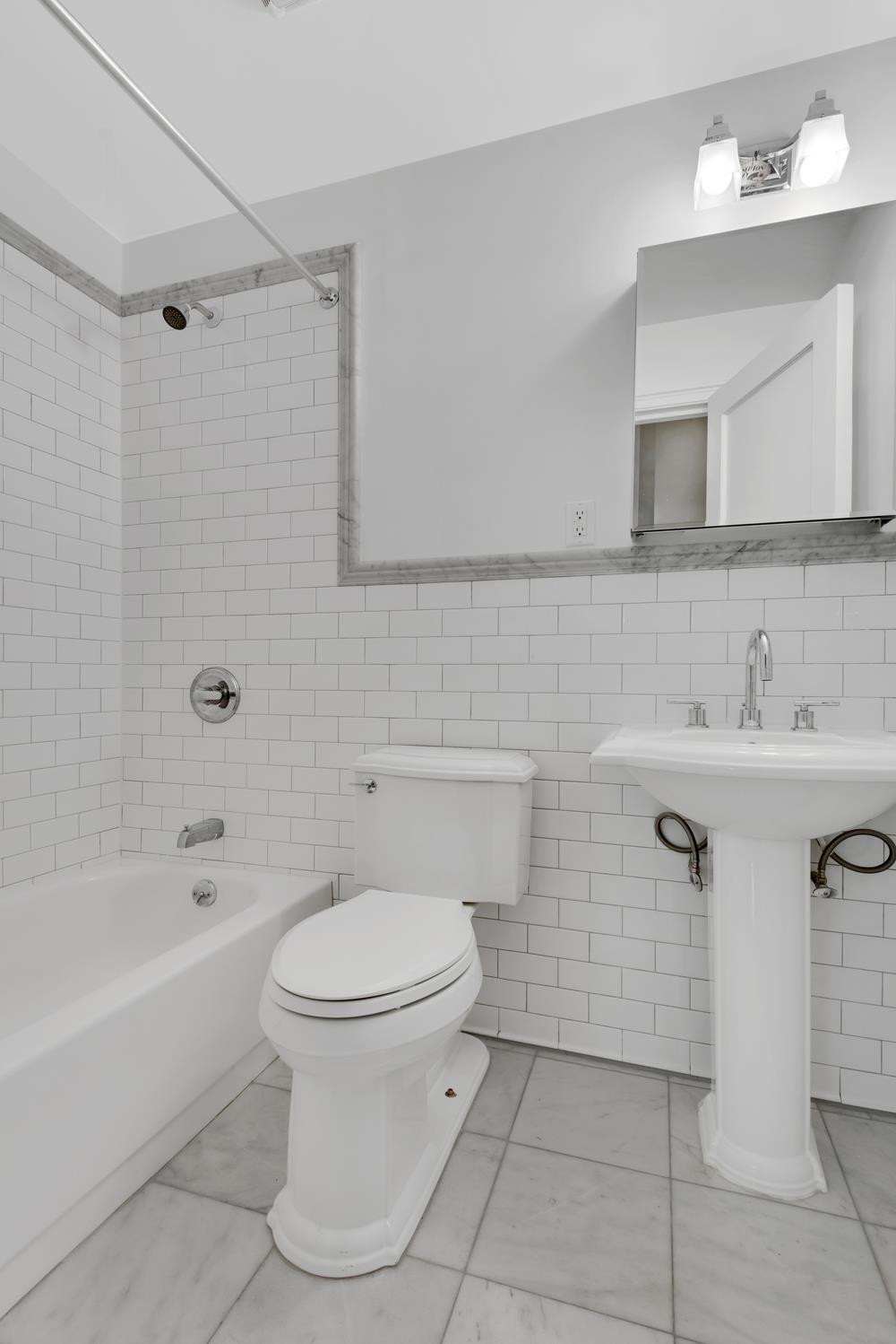 30 East 68th Street, Apt 2-AB