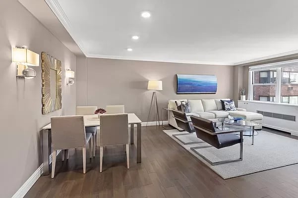 233 East 69th Street Unit: 5G