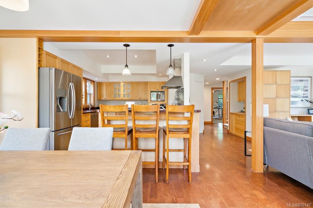 1129 May St