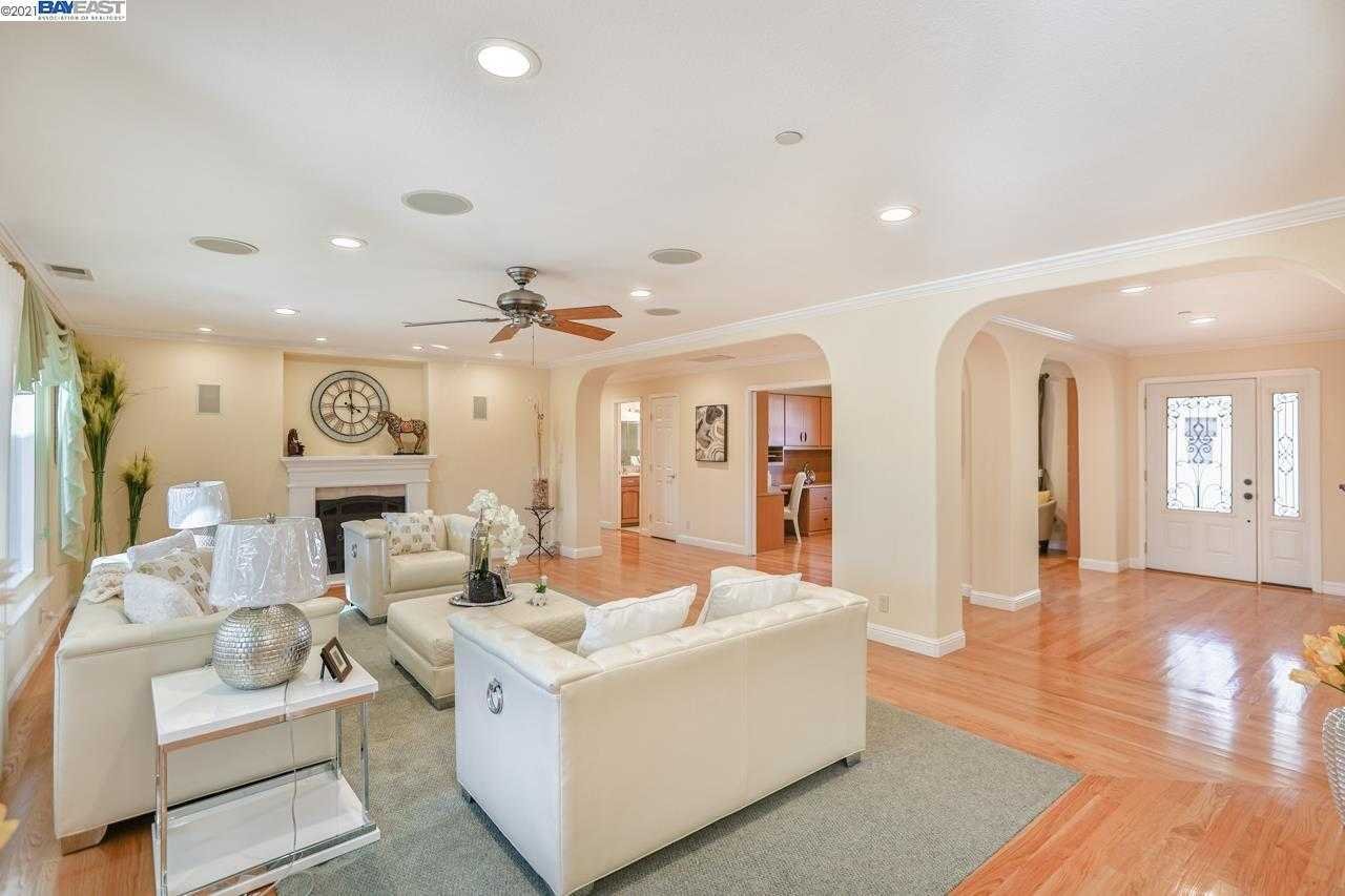 4339 Mattos Drive