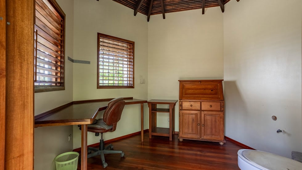 Home with White Water Views and Easy Access in Ojochal