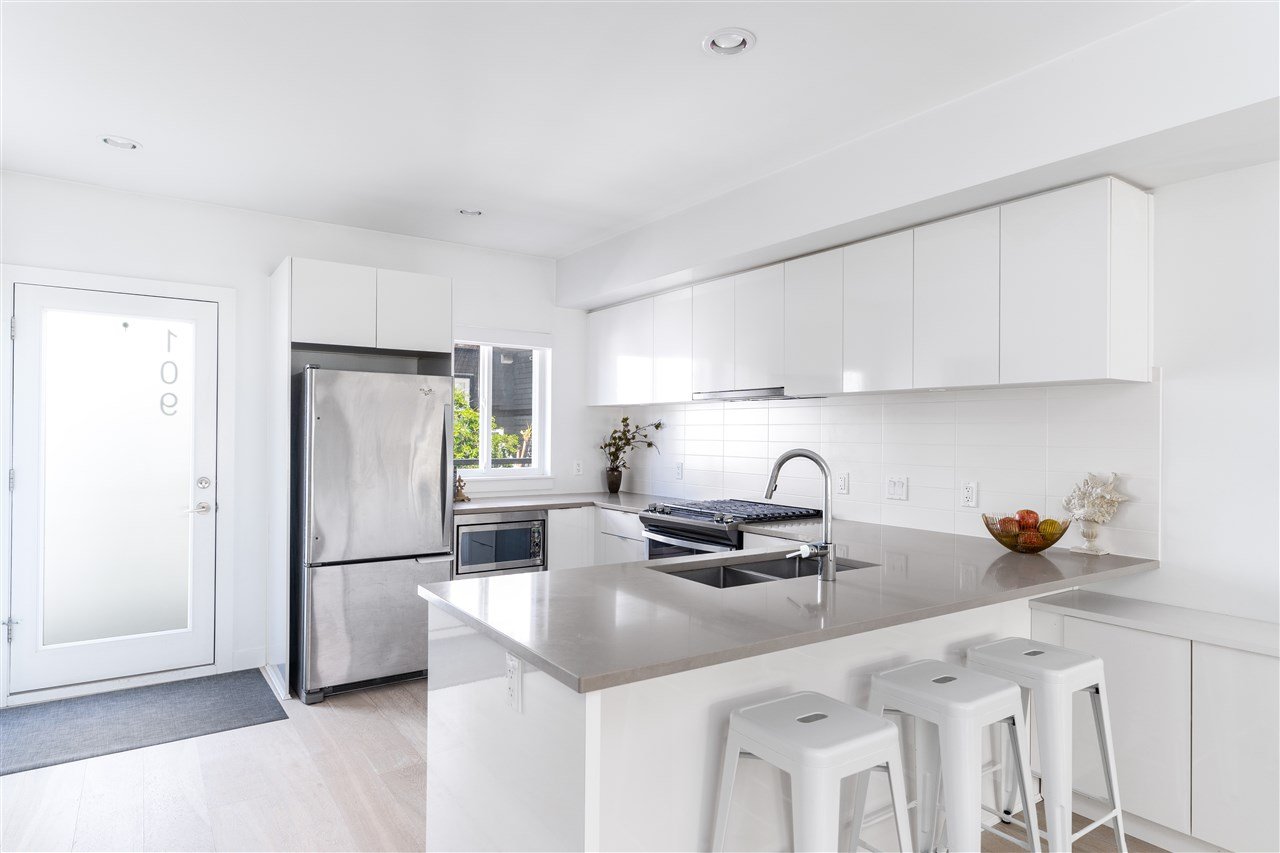 109-453 E 16th Ave