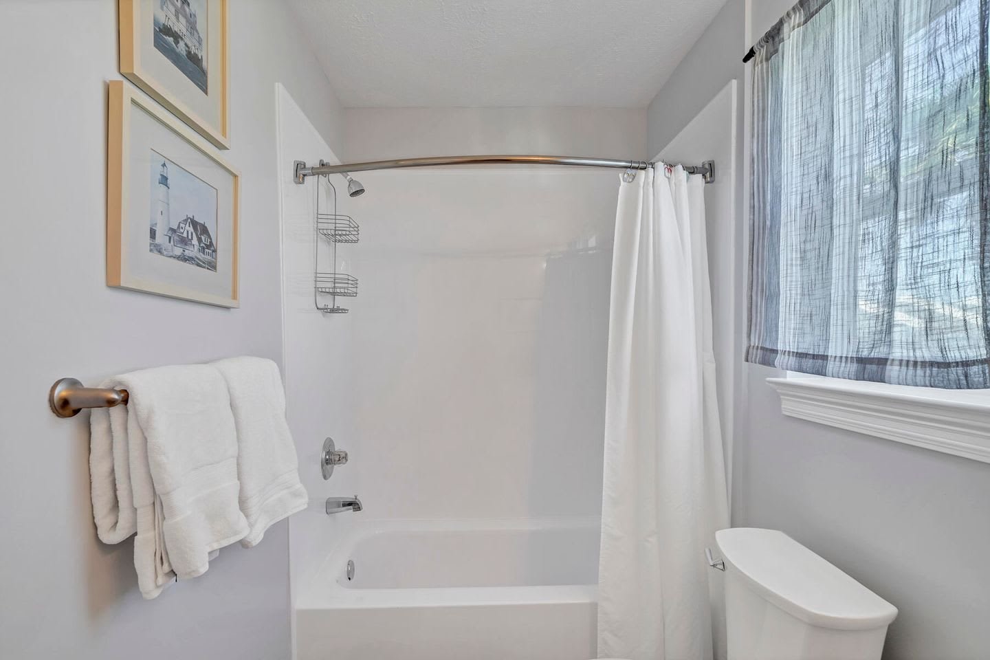 125 Rose Ln