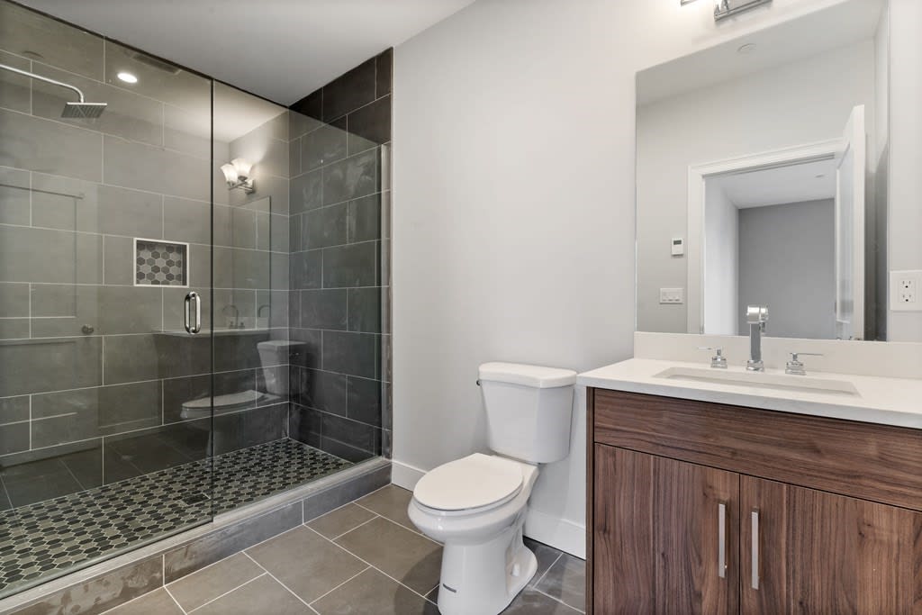 17 Centre St, #1