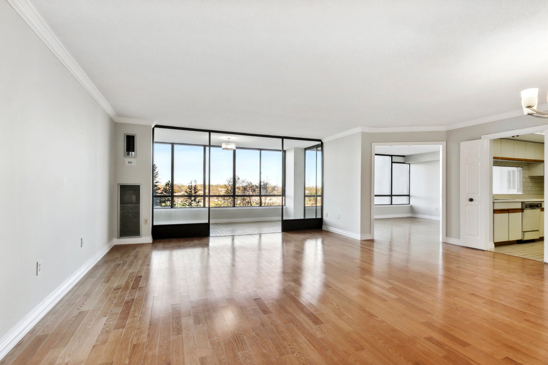 65 Skymark Drive 301