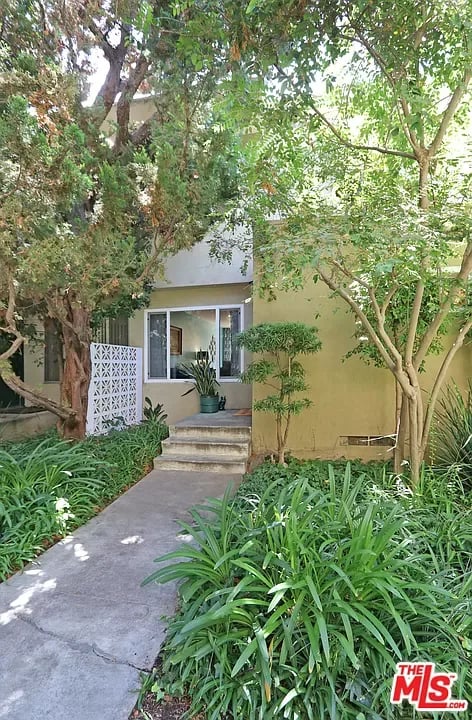 11138 Aqua Vista St #24