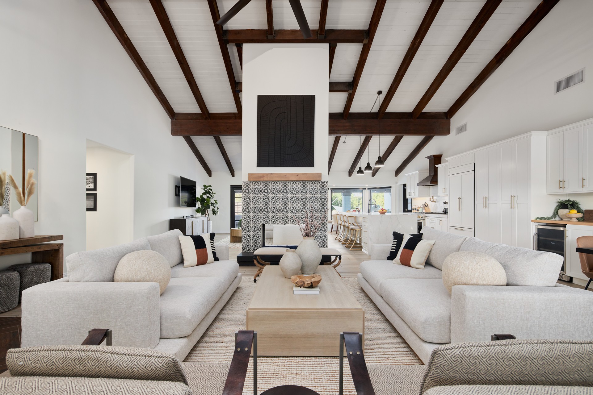 Fresh Prince of Scottsdale interior 5