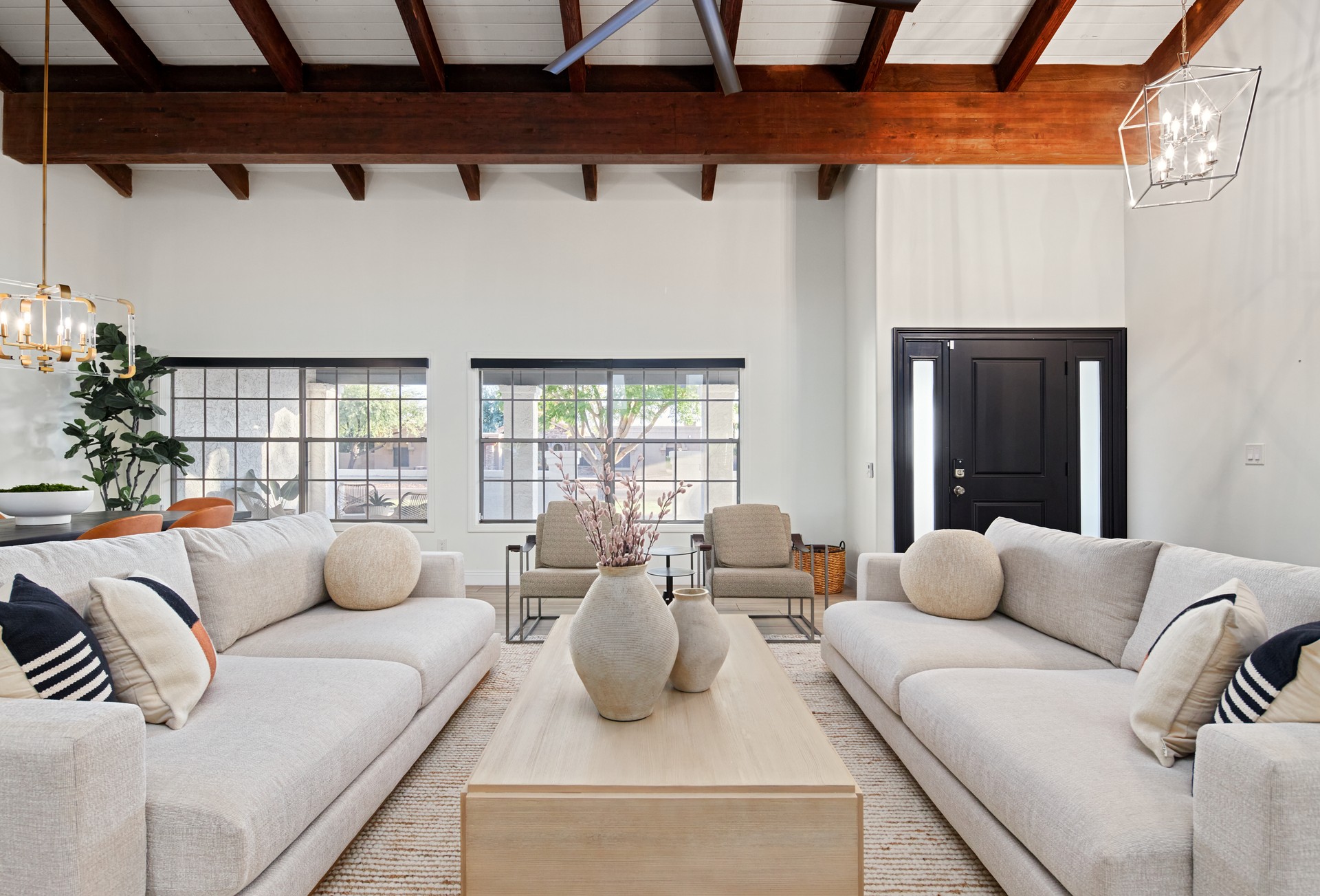 Fresh Prince of Scottsdale interior 3
