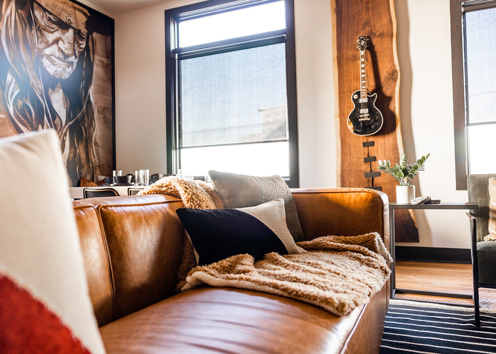 Heart of the Gulch interior 4