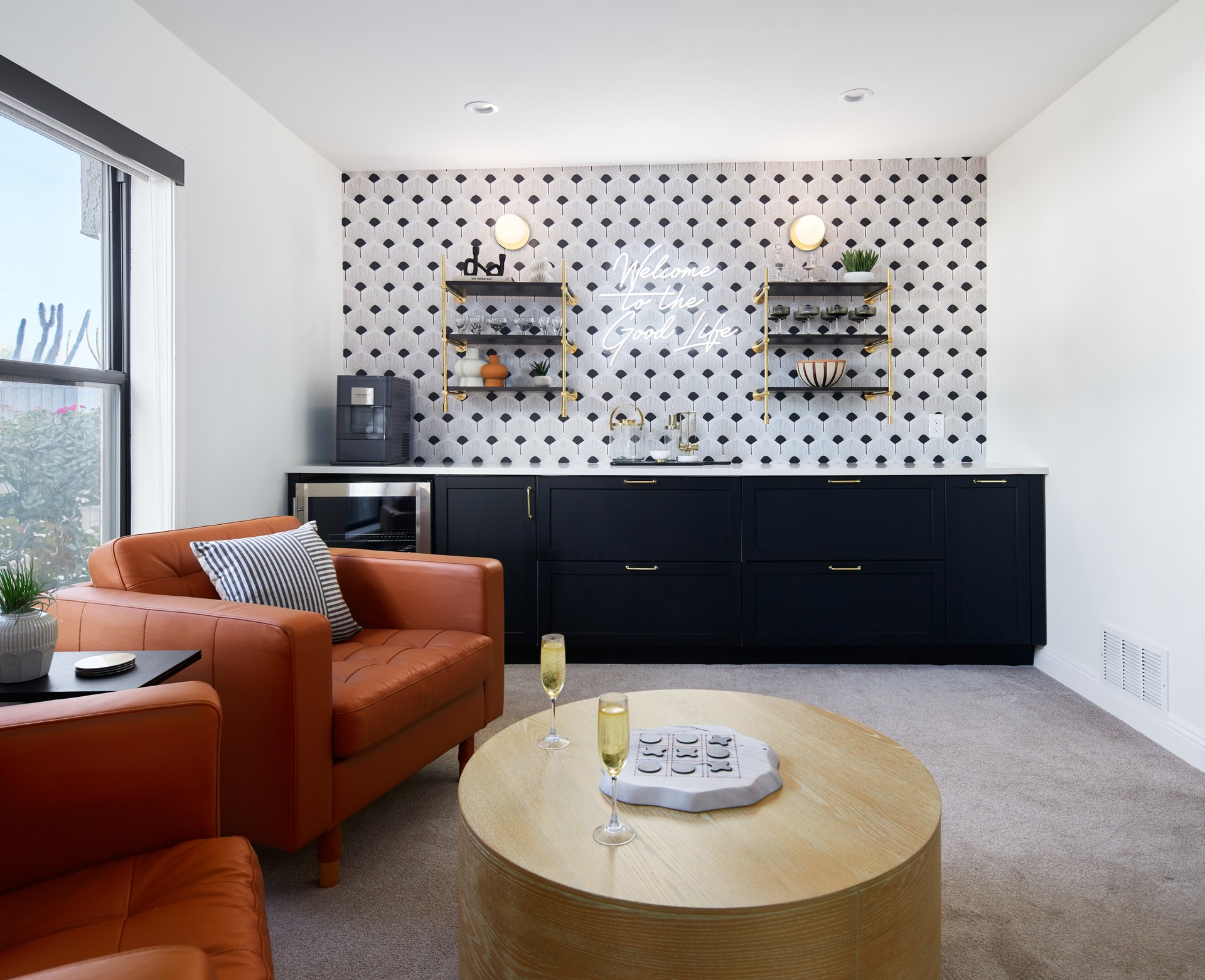 Fresh Prince of Scottsdale interior 9