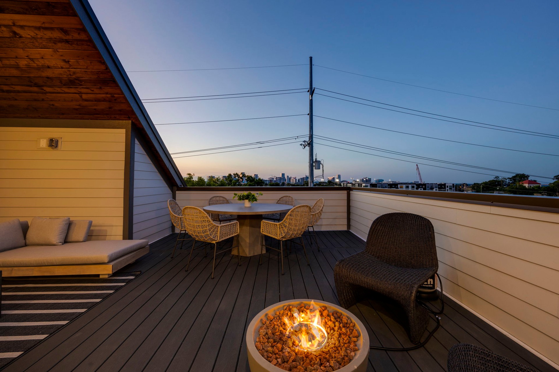 The Summit interior 60