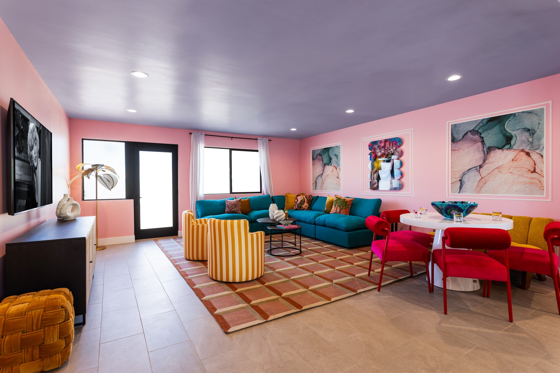 Rosè Retreat- AZ interior 7