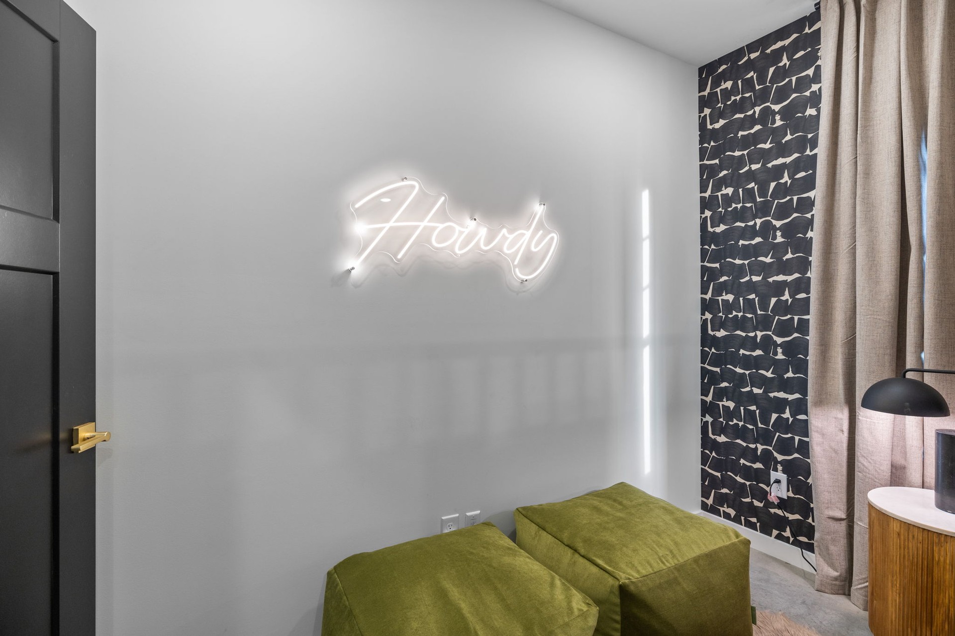 The Modern Cowboy- TN interior 6