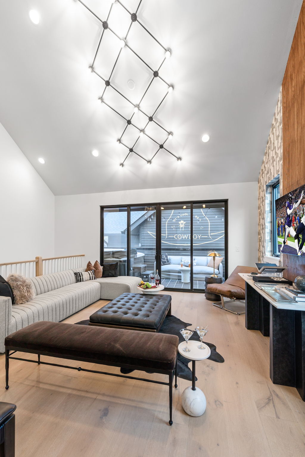 The Modern Cowboy- TN interior 24