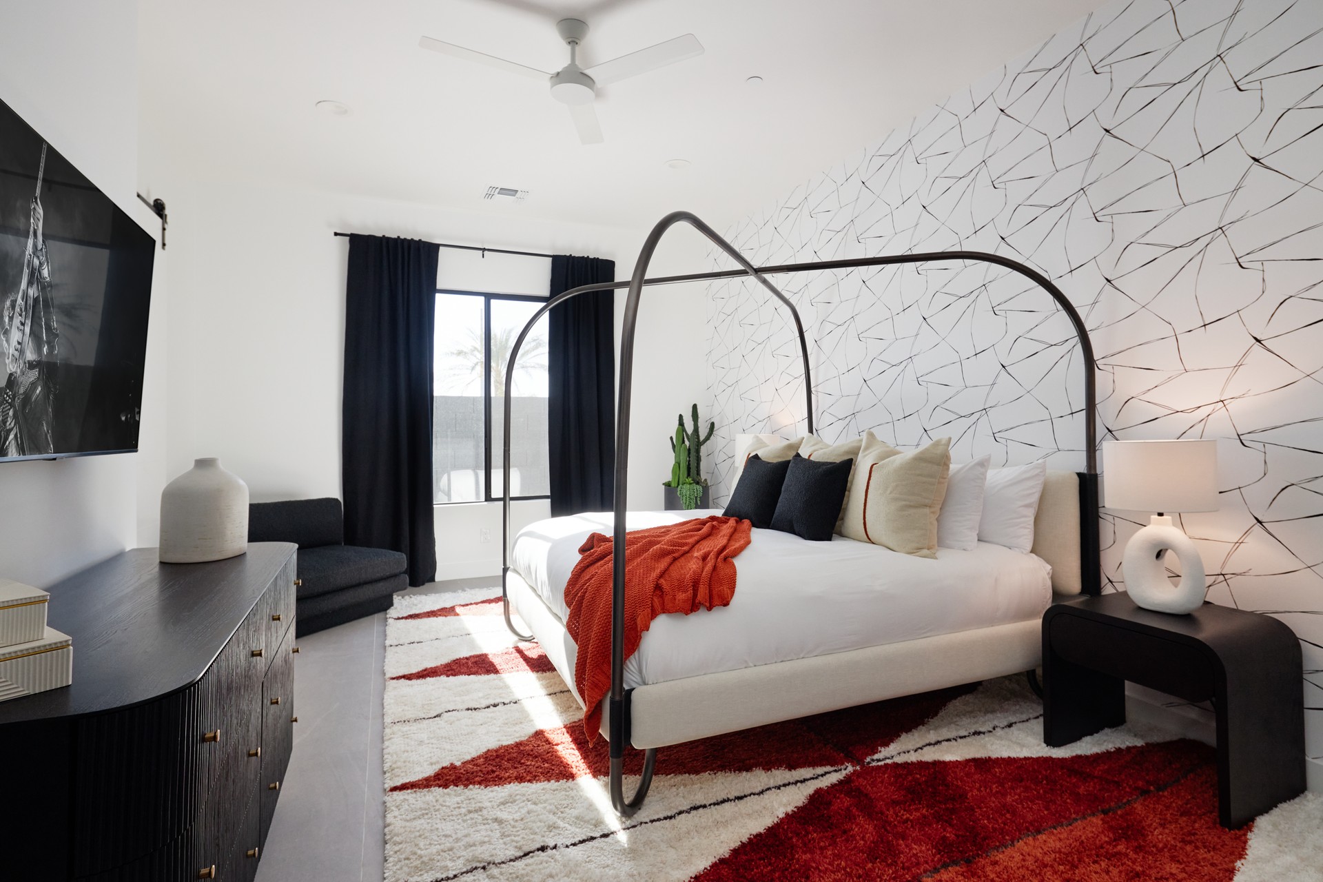 Lenny interior 6