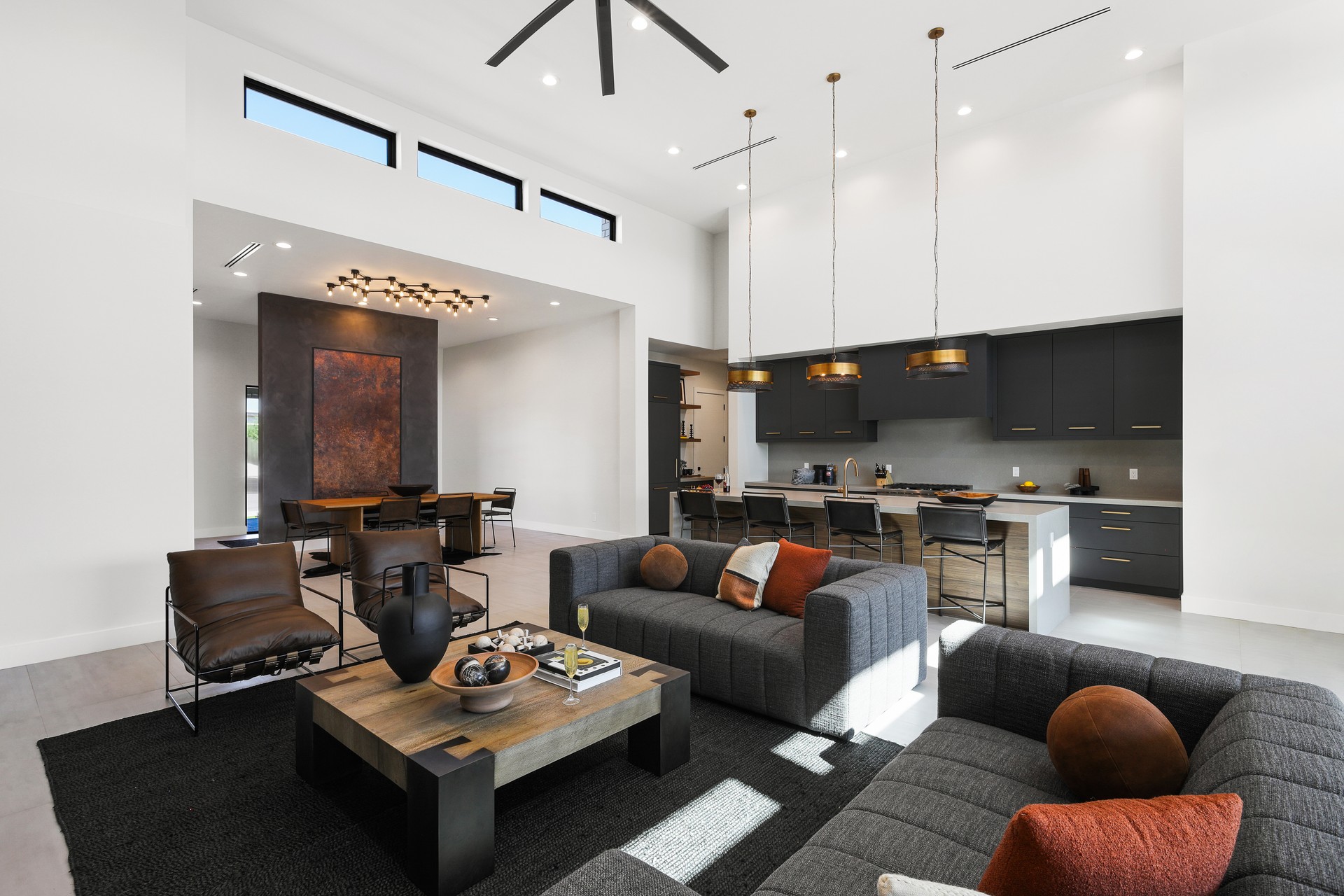 Ember interior 3