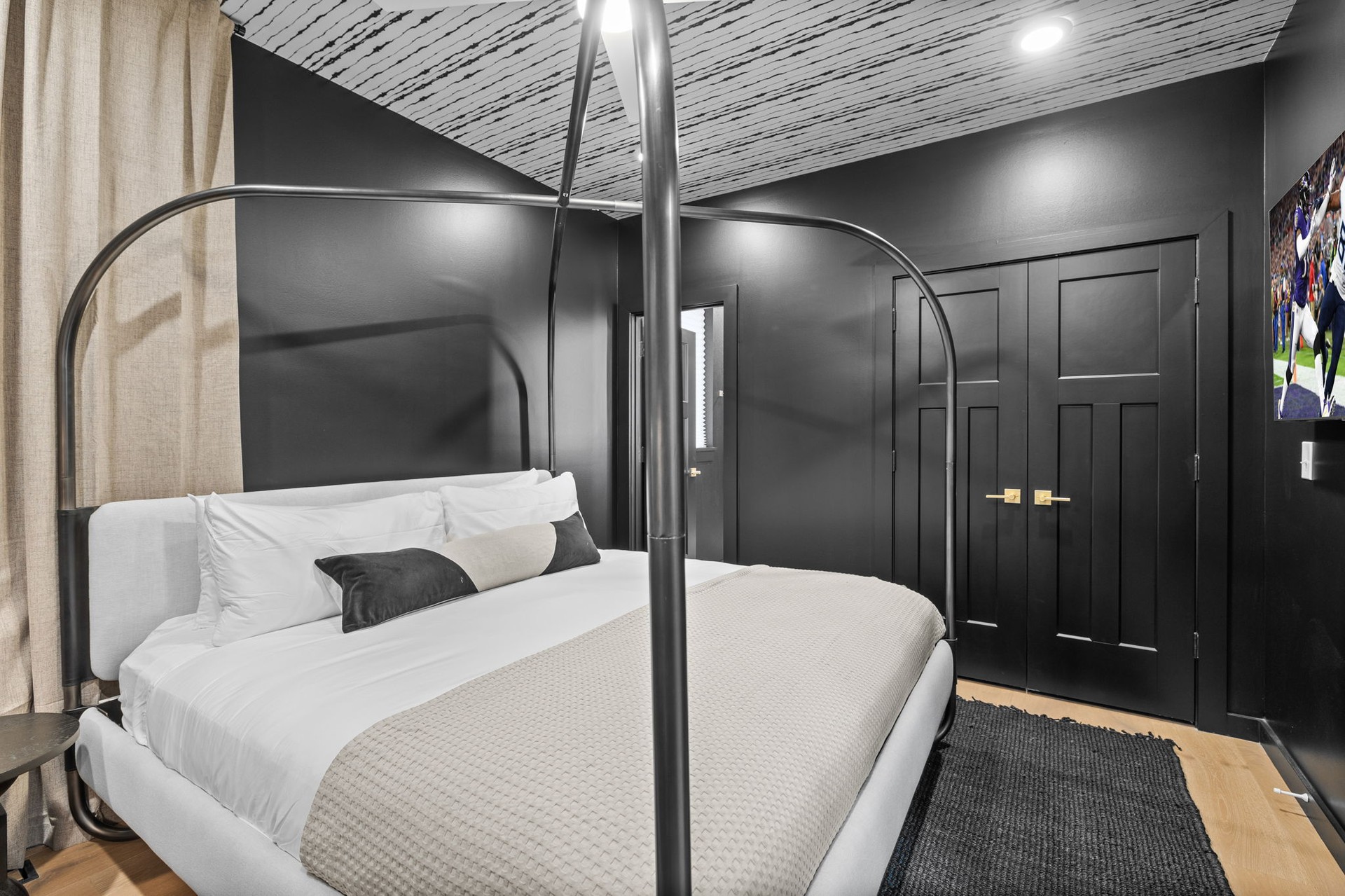 The Modern Cowboy- TN interior 20