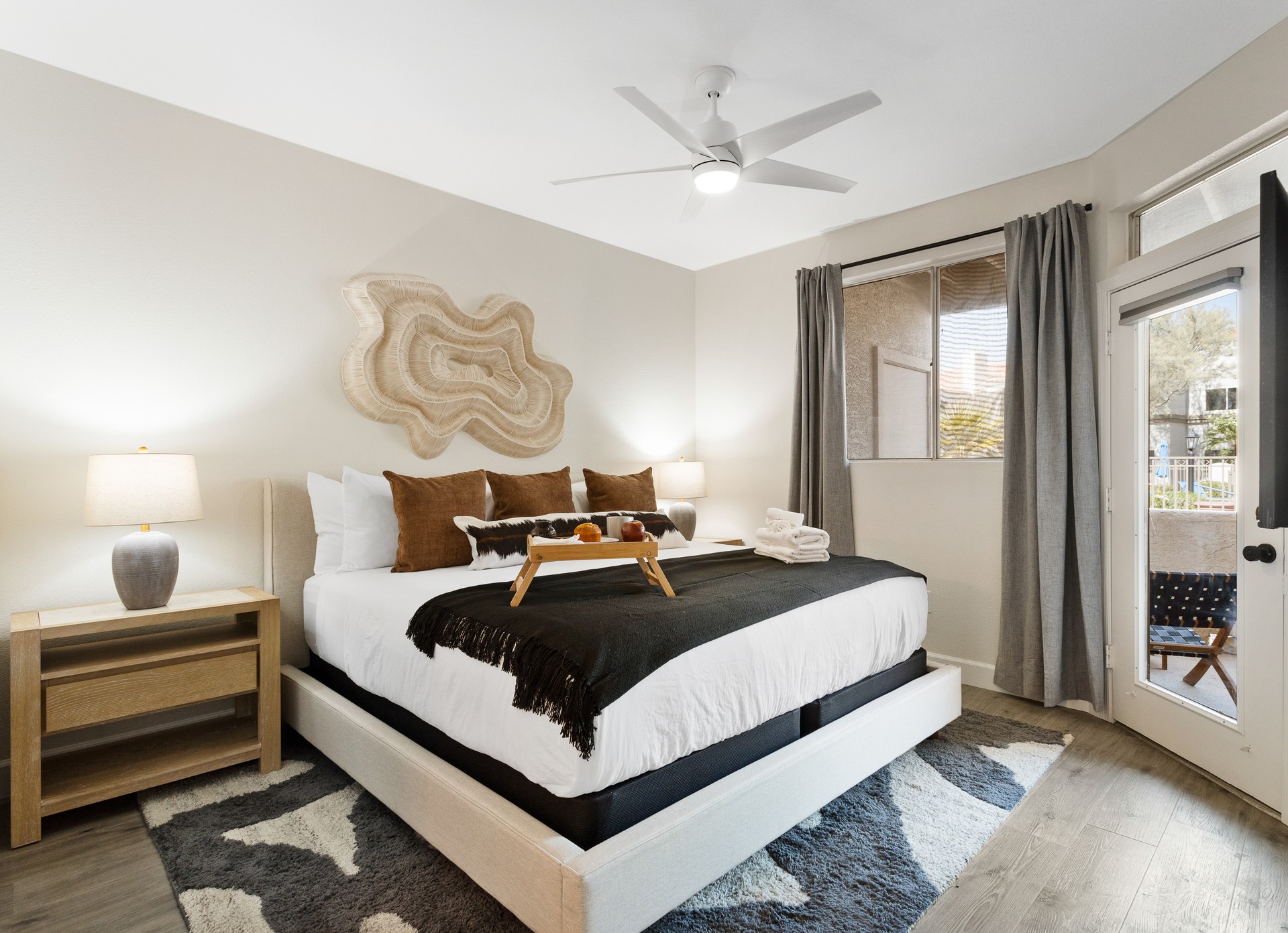 Solace interior 4