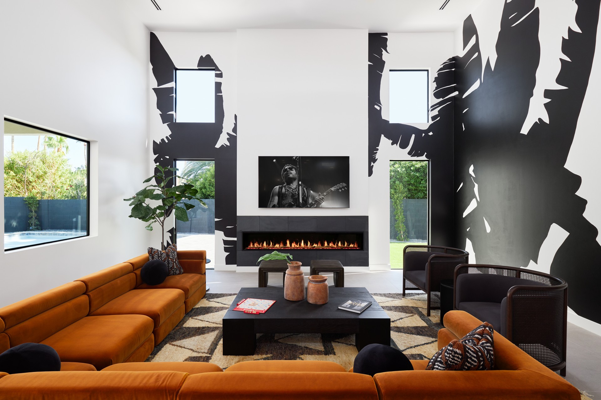 Lenny interior 2