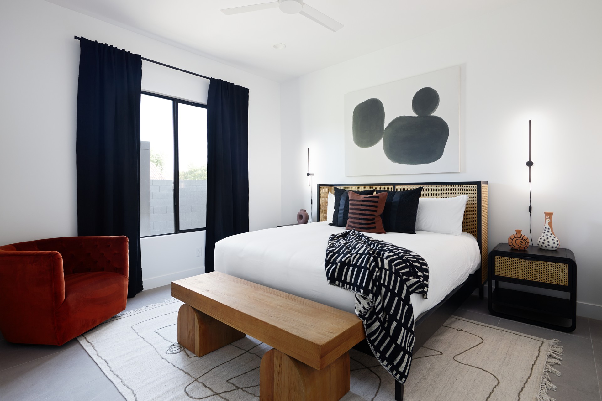 Lenny interior 8