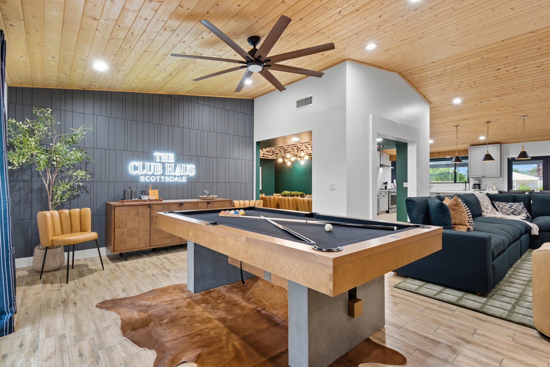 SCOTTSDALE CLUB HAUS- AZ interior 10