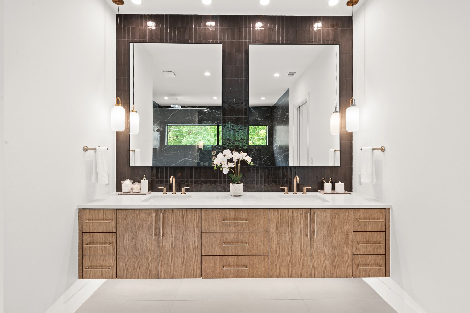 Stain - 5050 Medium Brown & Weathered Oak