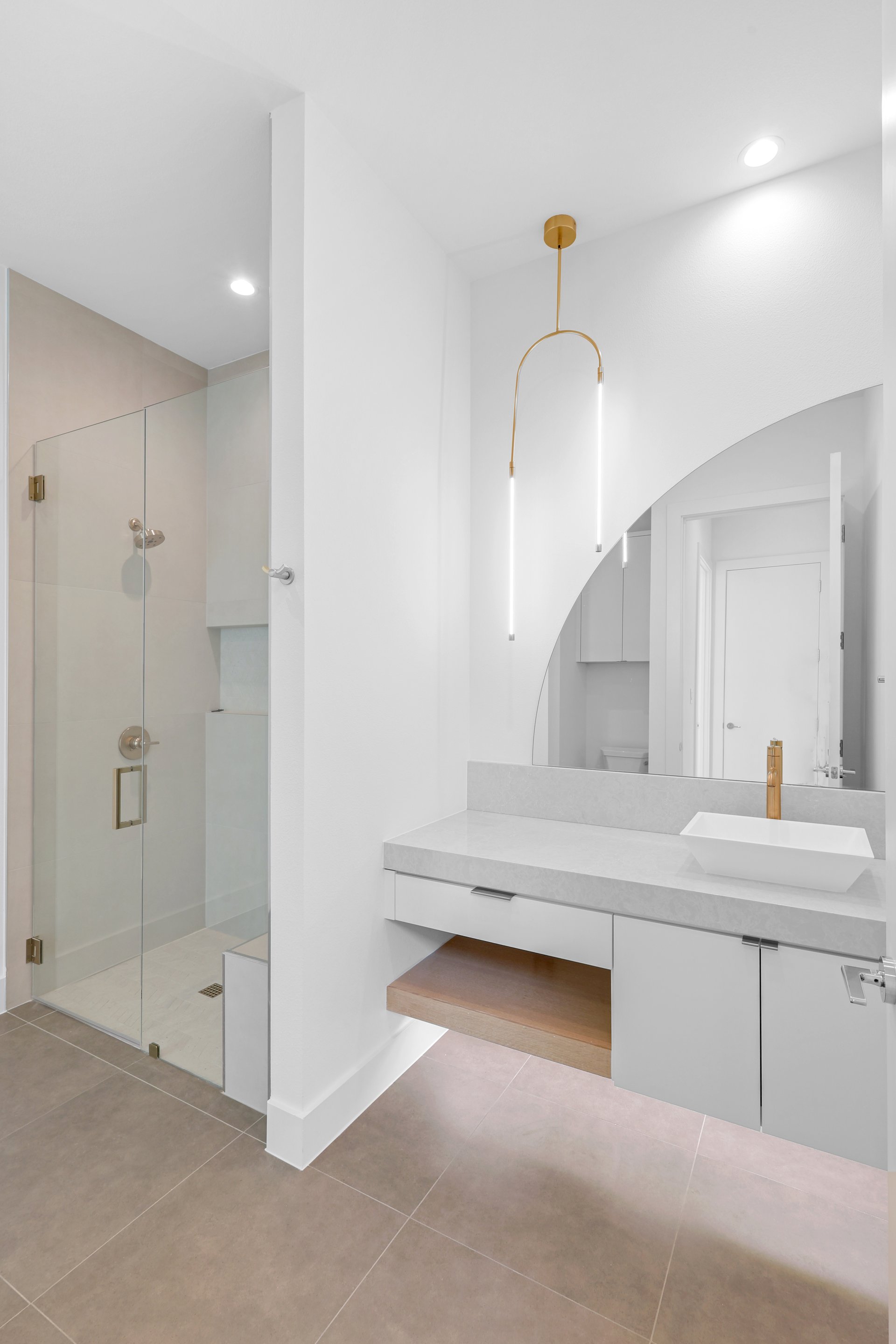 Guest Bath 3