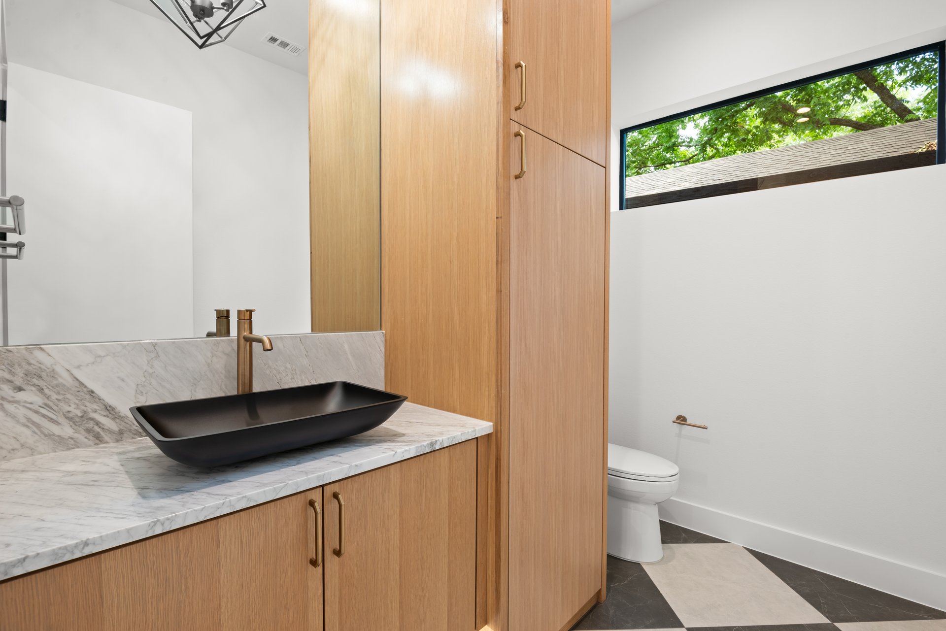 Guest Bath 5