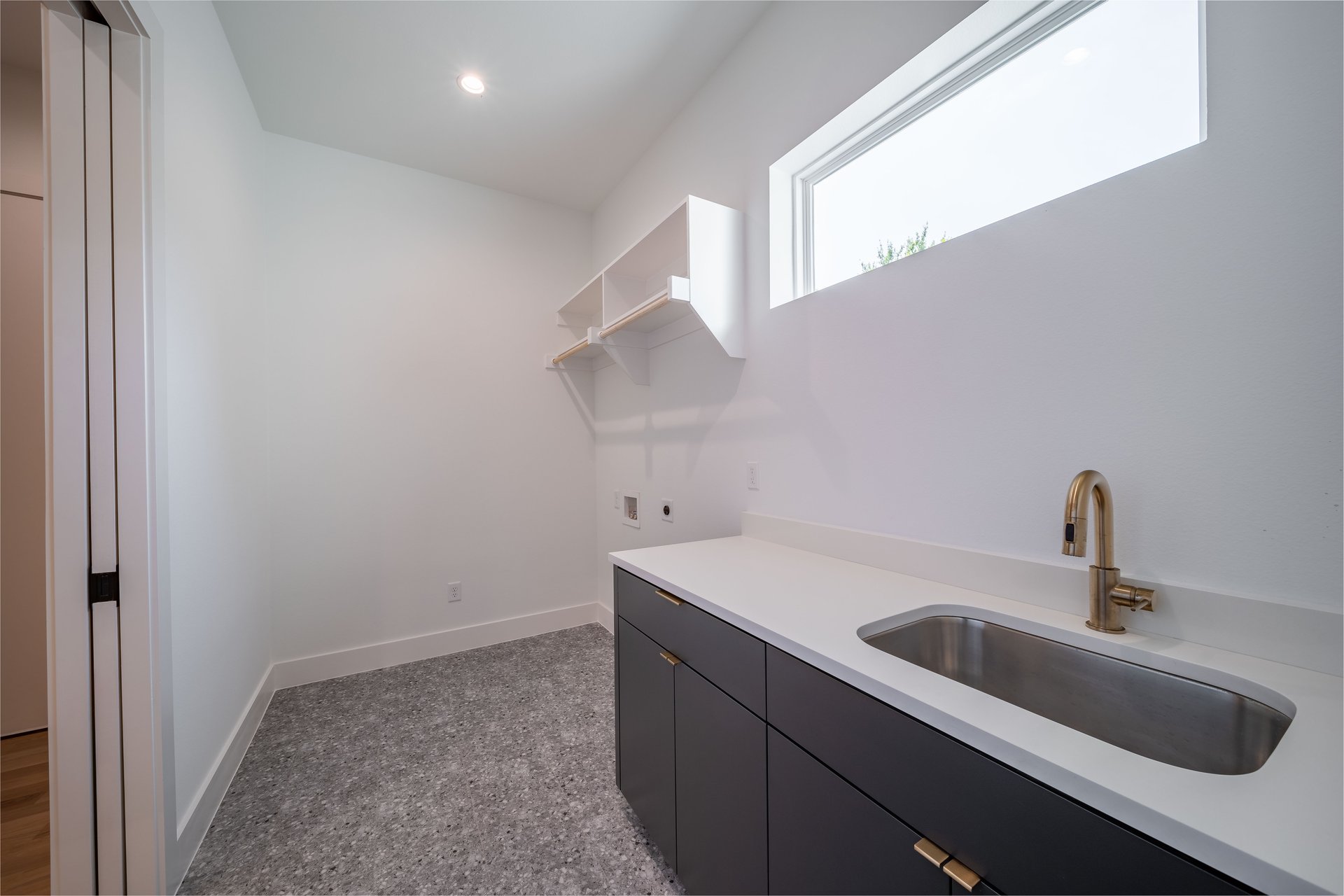 Utility Room 10