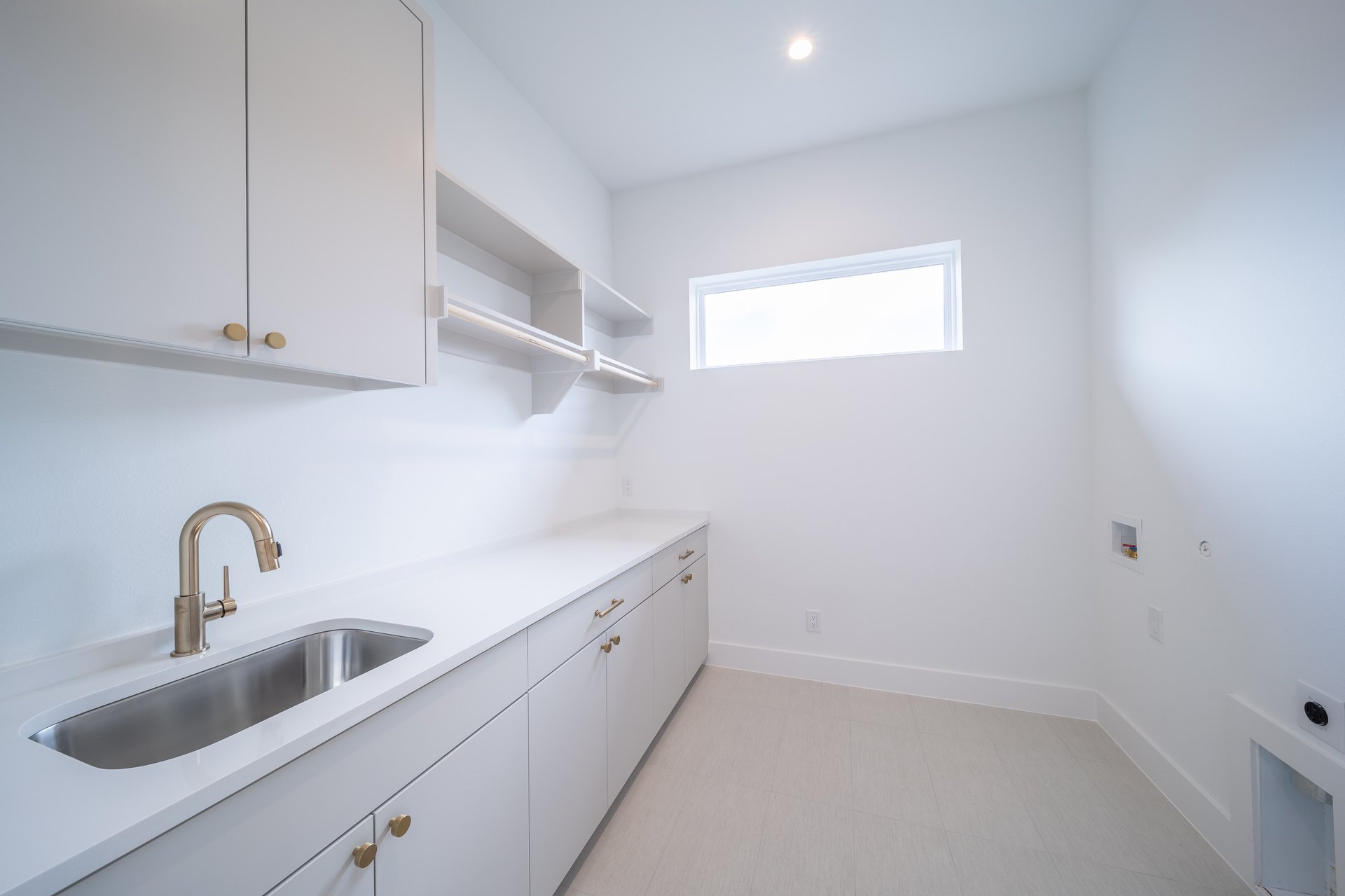 Utility Room 6