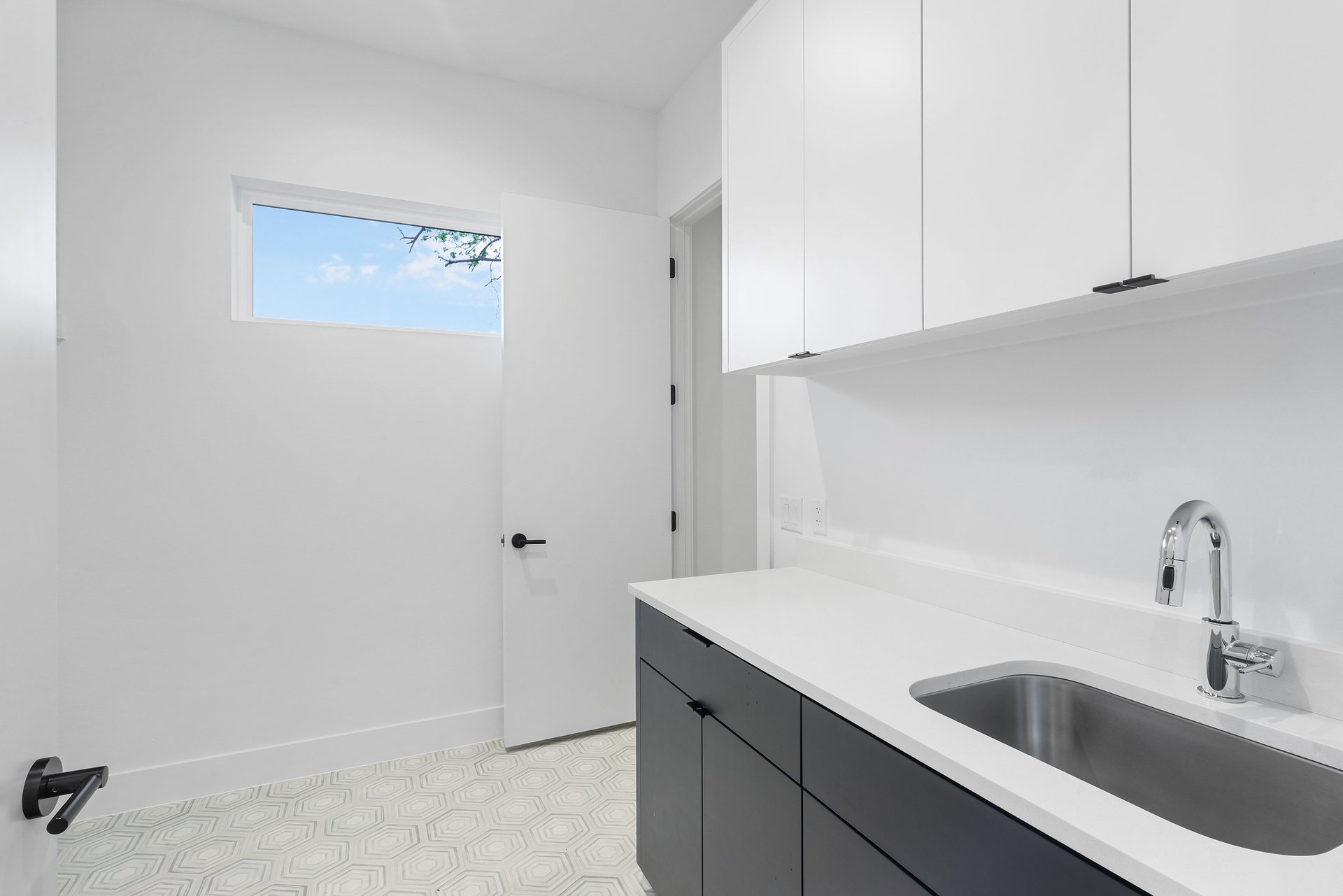 Utility Room 4