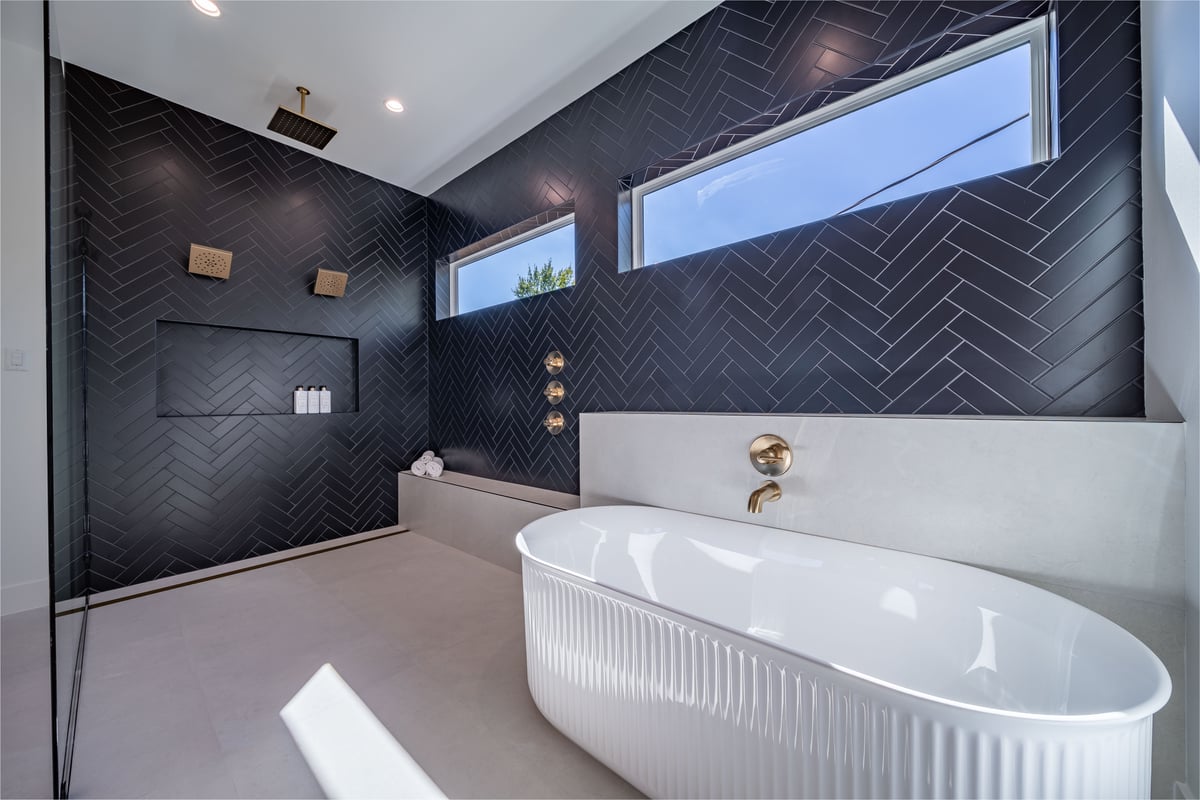 Primary Bath 3-2
