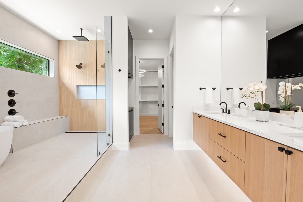 Primary Bath 10