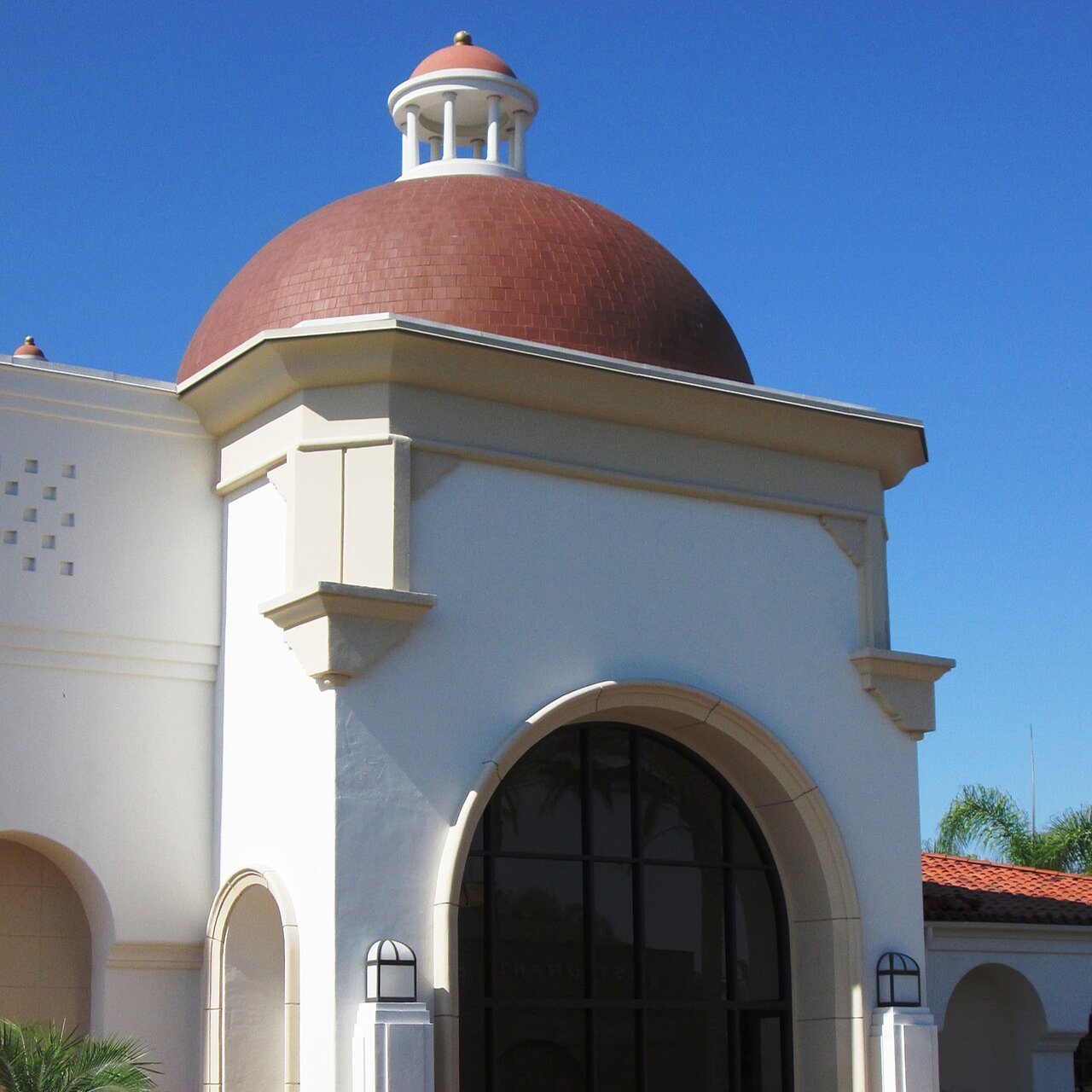 Dome and arched facade of Laguna Hills Civic Center in 2013