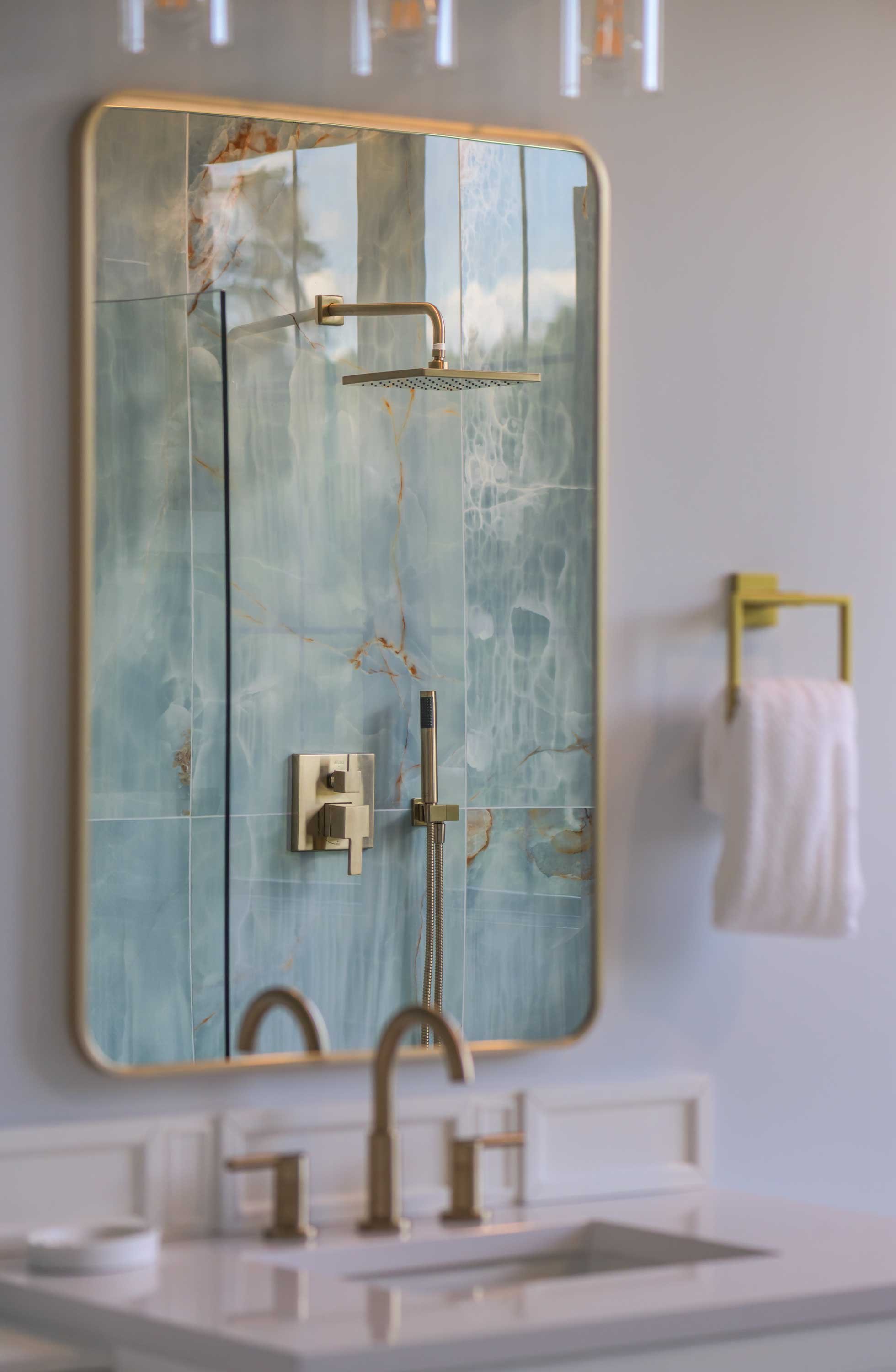 Primary bath detail