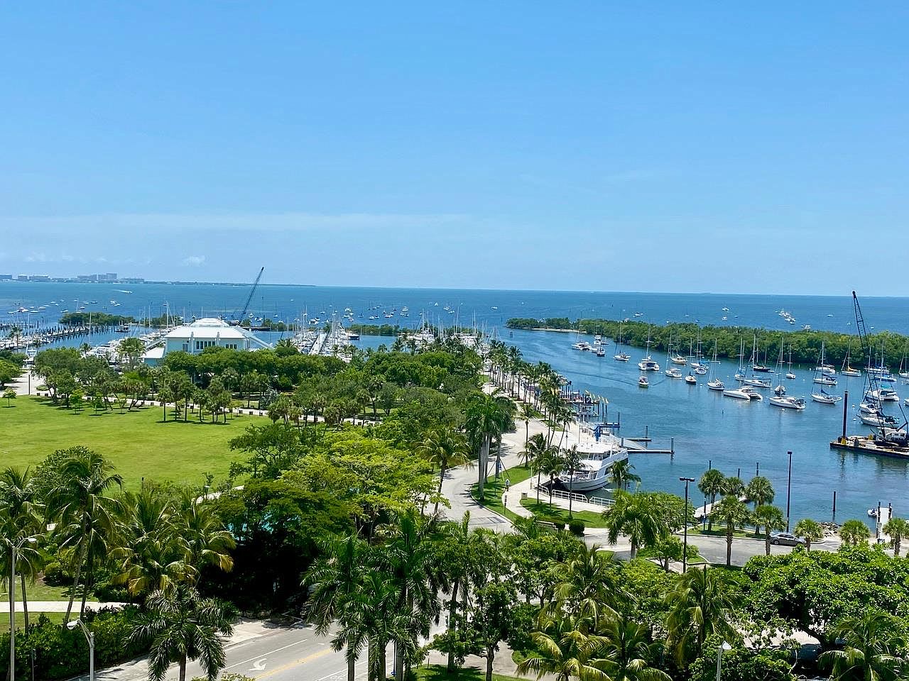 2811 S Bayshore Dr Unit 9B, Coconut Grove, FL