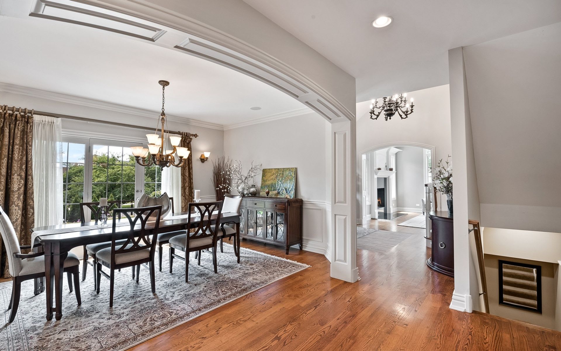 230 E South St., Elmhurst IL 60126 Listed by Lisa Zeller-O'Malley