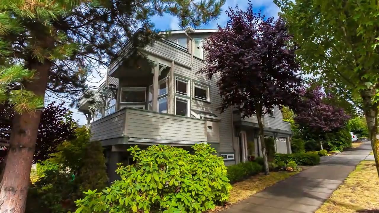 5501 31st Ave NE - Seattle, WA 98105