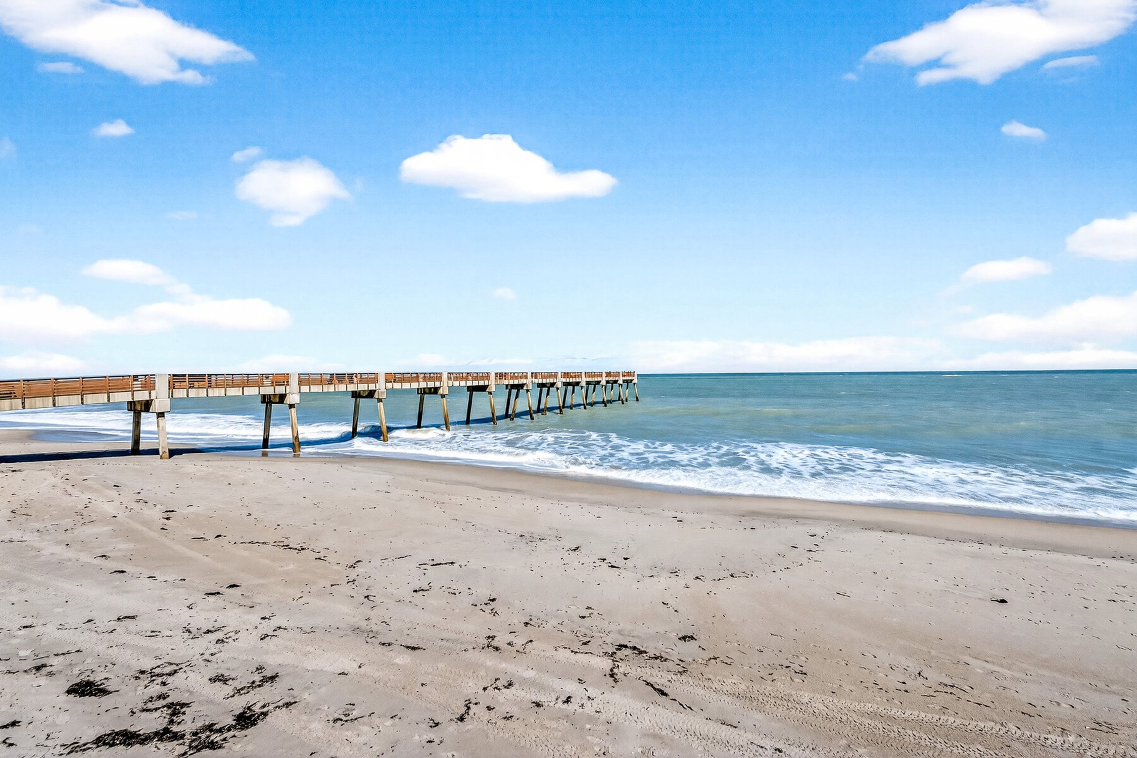 Seaquay beach and pier, Vero Beach