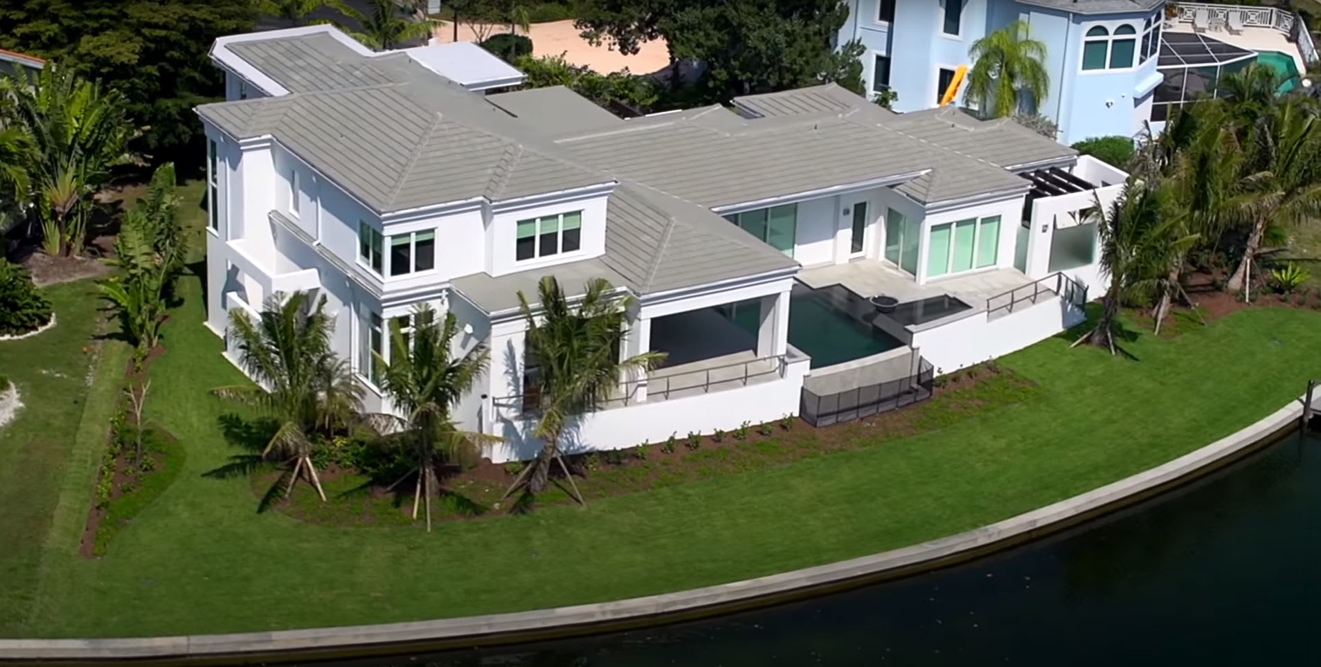 530 Harbor Gate Way - Longboat Key, FL, 34228 - Aerial Video - Home For Sale, By Roger Pettingell