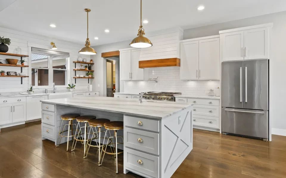 Transitional farmhouse style kitchen in home for sale in Spokane Valley, WA