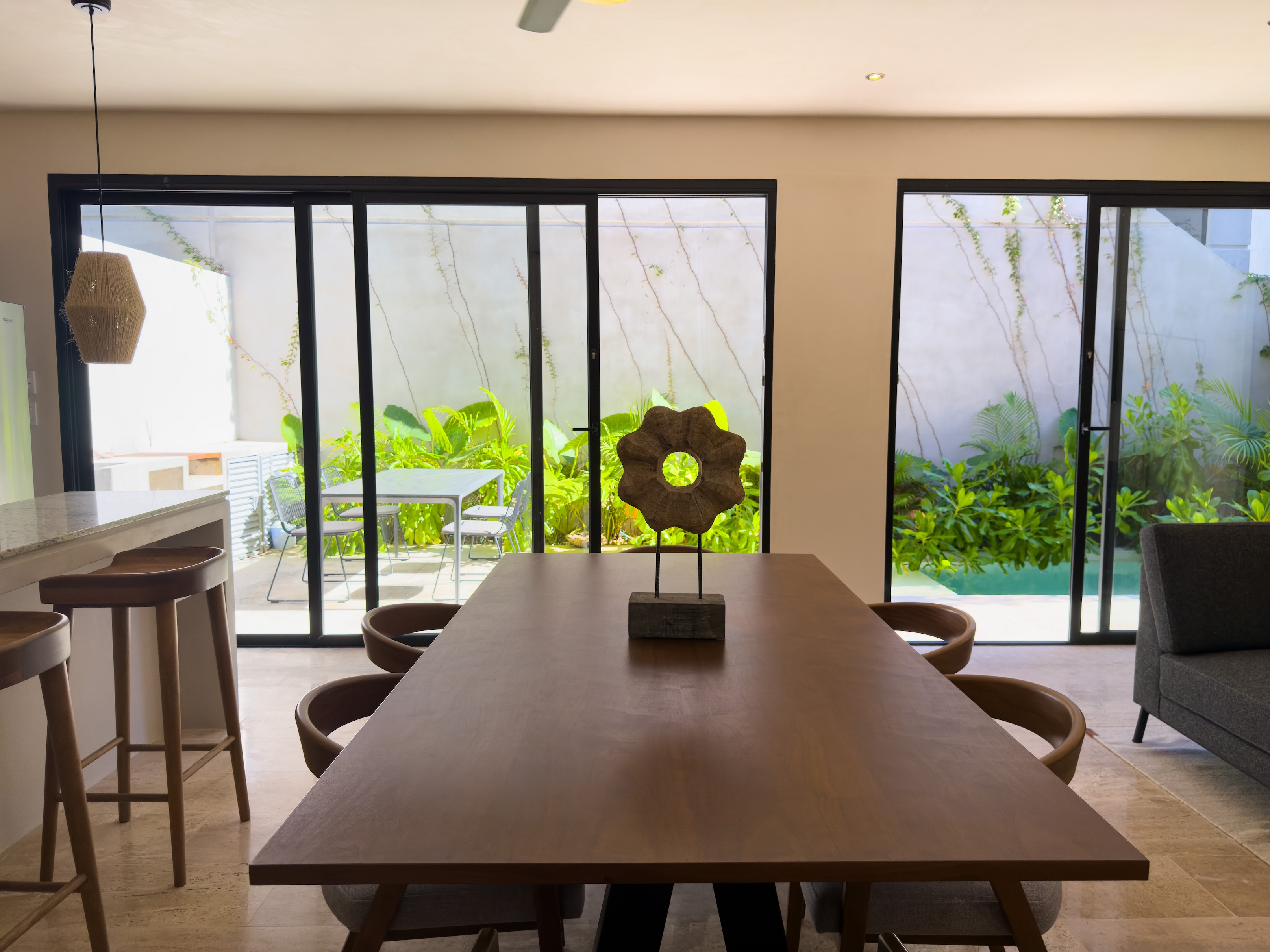 3 Bed Condo/Apartment - Seremonia 1.6 | Region 15 - photo 9