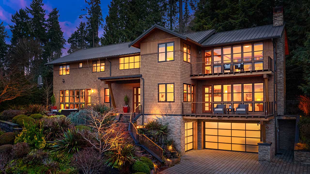 Captivating Views & a Modern Take on Northwest Craftsman