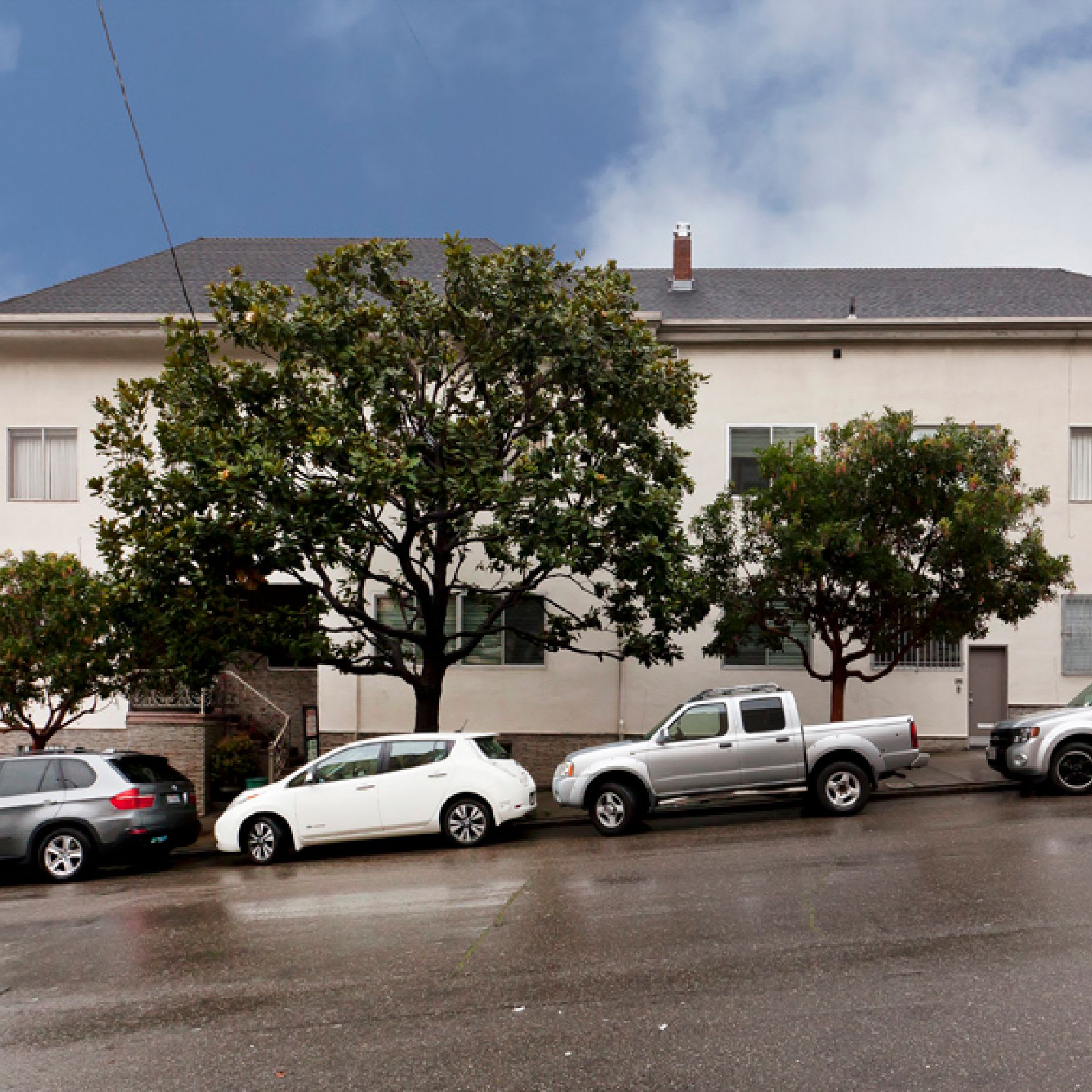 4BR/2BA flat in Cow Hollow