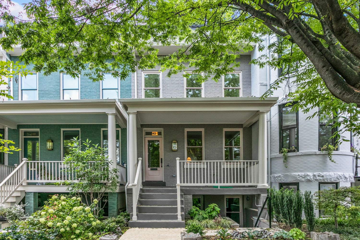 Front yard curb appeal landscaping ideas in Washington DC — spring plantings and foundation beds in a residential neighborhood