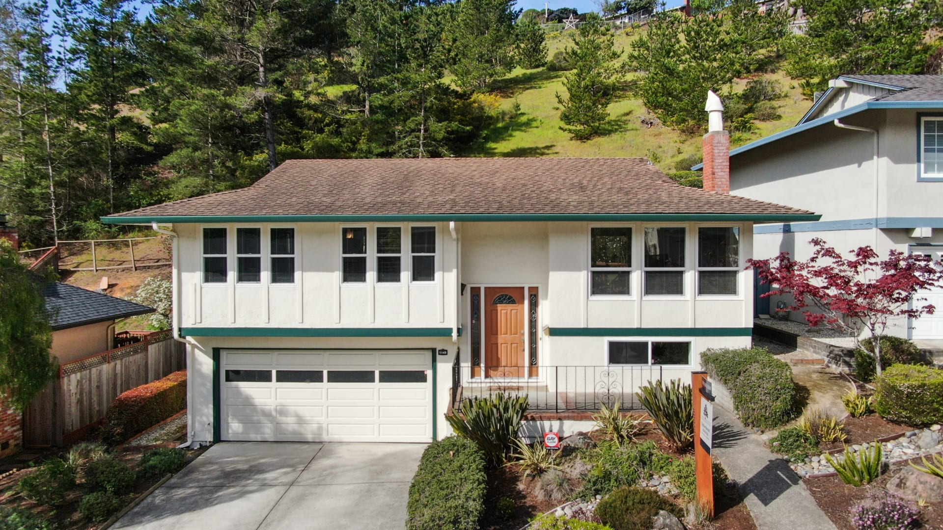 1149 Grand Teton, Pacifica