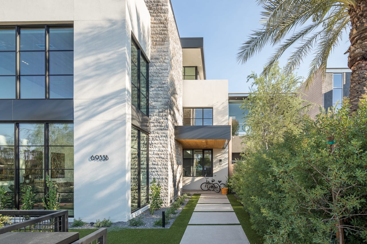 Luxury modern homes in Old Town Scottsdale