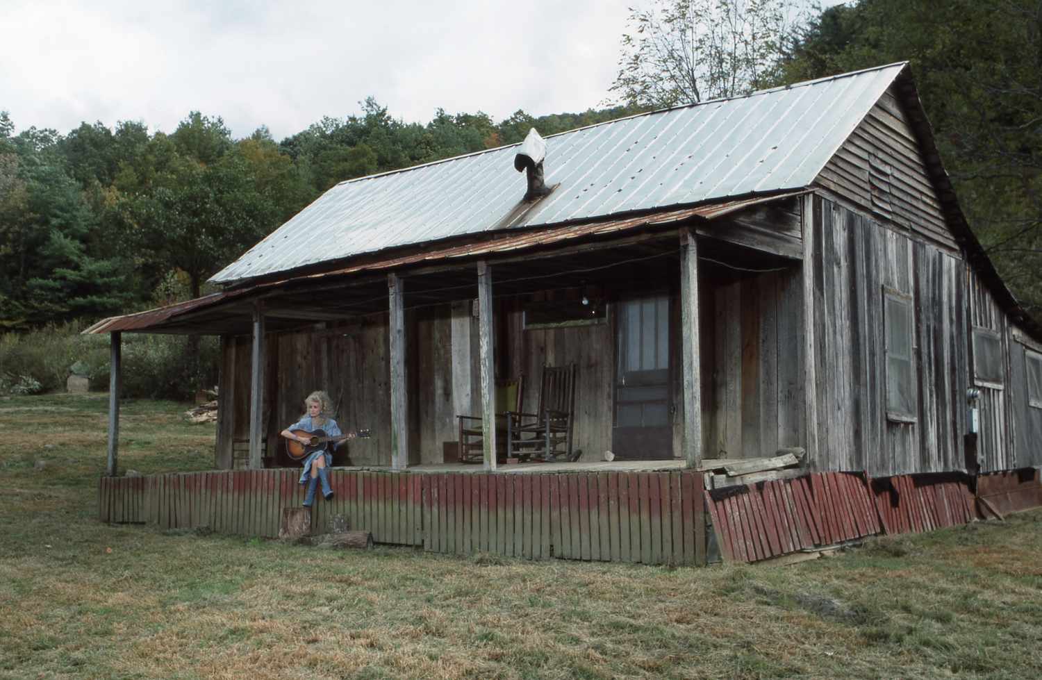 Dolly Parton at a rustic Tennessee cabin
