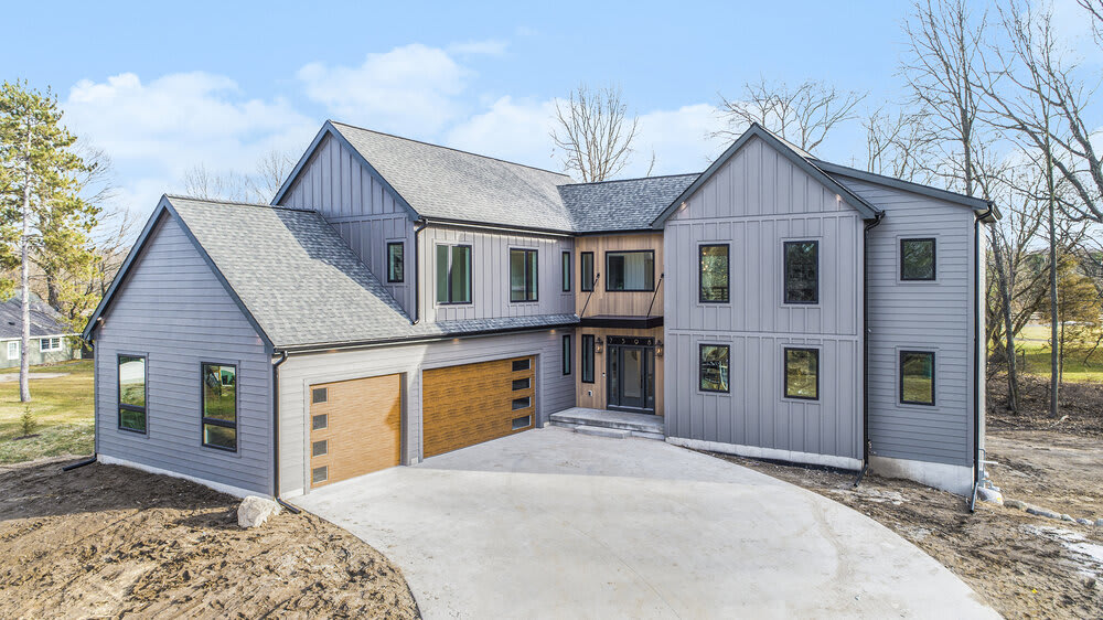 Contemporary Farmhouse 